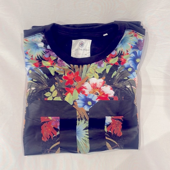 ON THE BYAS SWEAT SHIRT - Picture 1 of 9